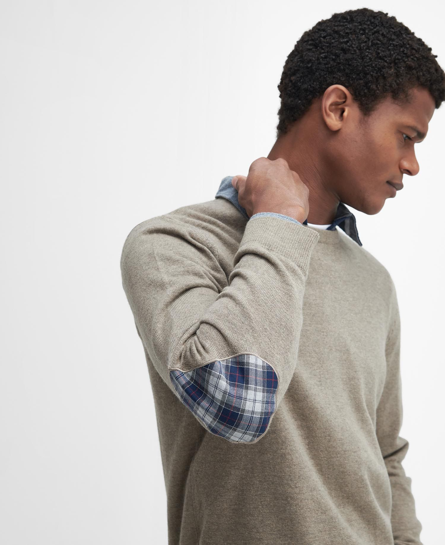 Maglia girocollo con toppa al gomito in tartan MKN1586 MKN ST51 BARBOUR Stone 