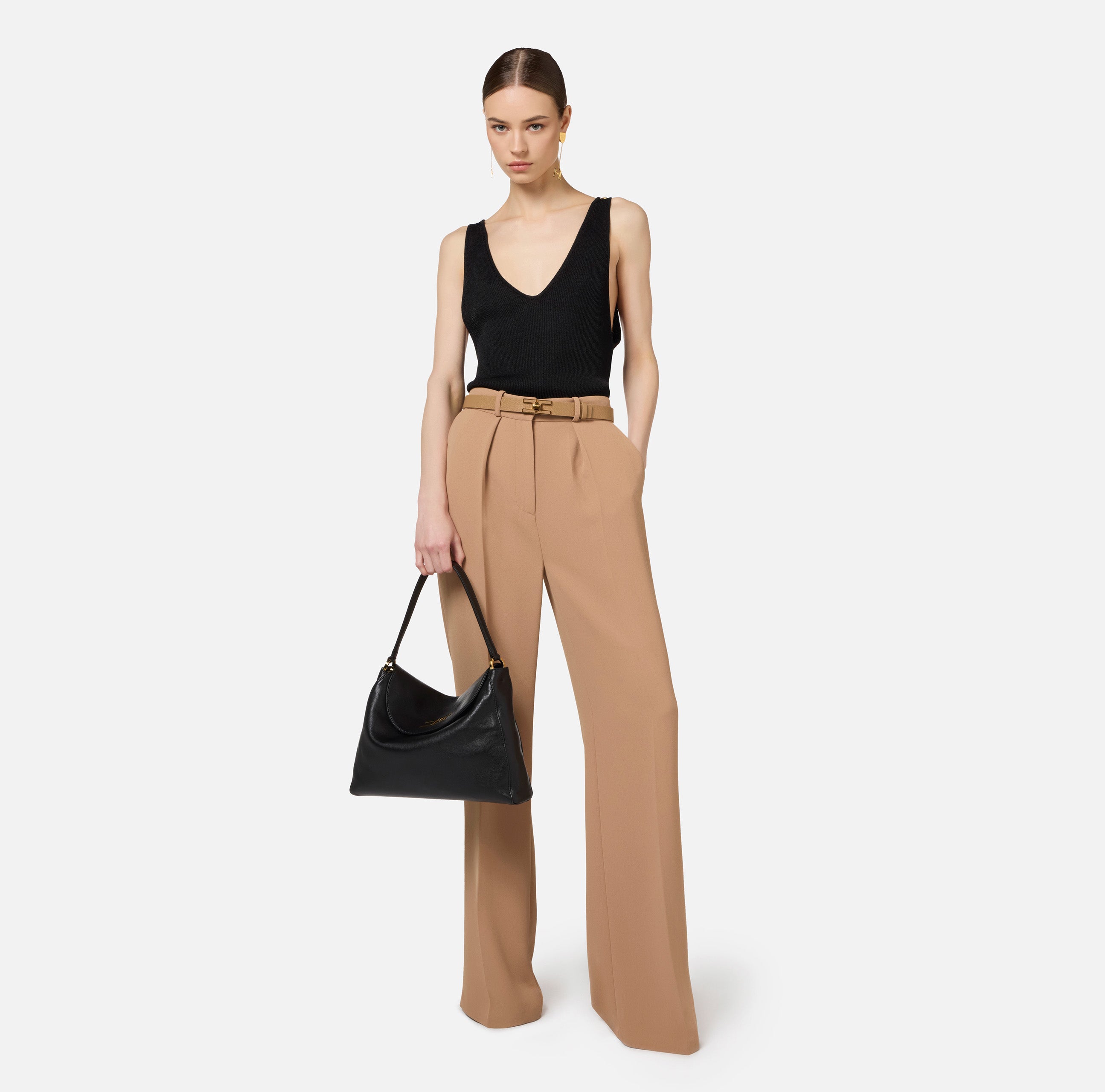 Pantalone dritto in crêpe fermo con rivetto stemma PA02646E2 032 ELISABETTA FRANCHI Camel 