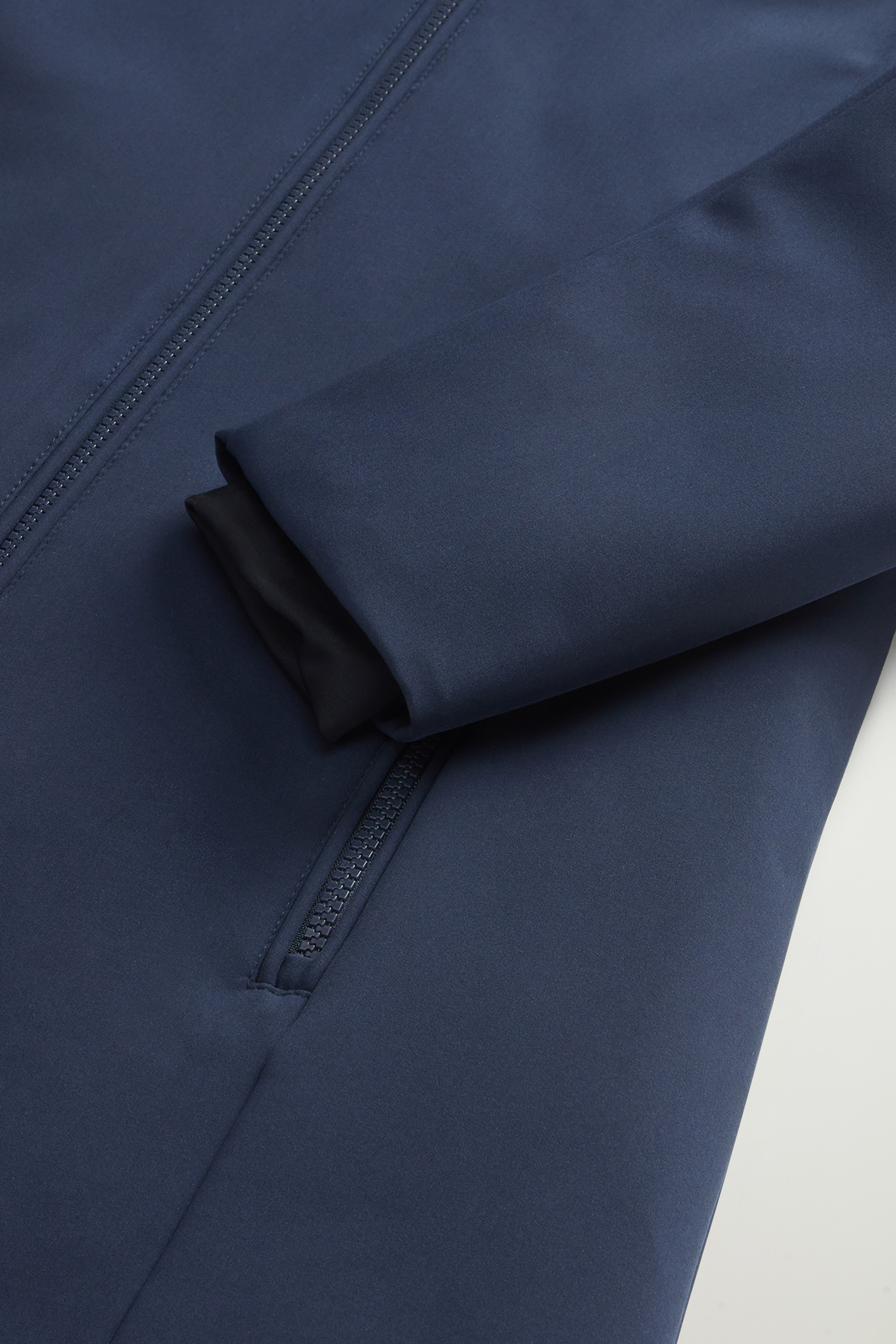 Parka in Softshell CFWWOU0889FRUT3496 3989 WOOLRICH Melton blue 