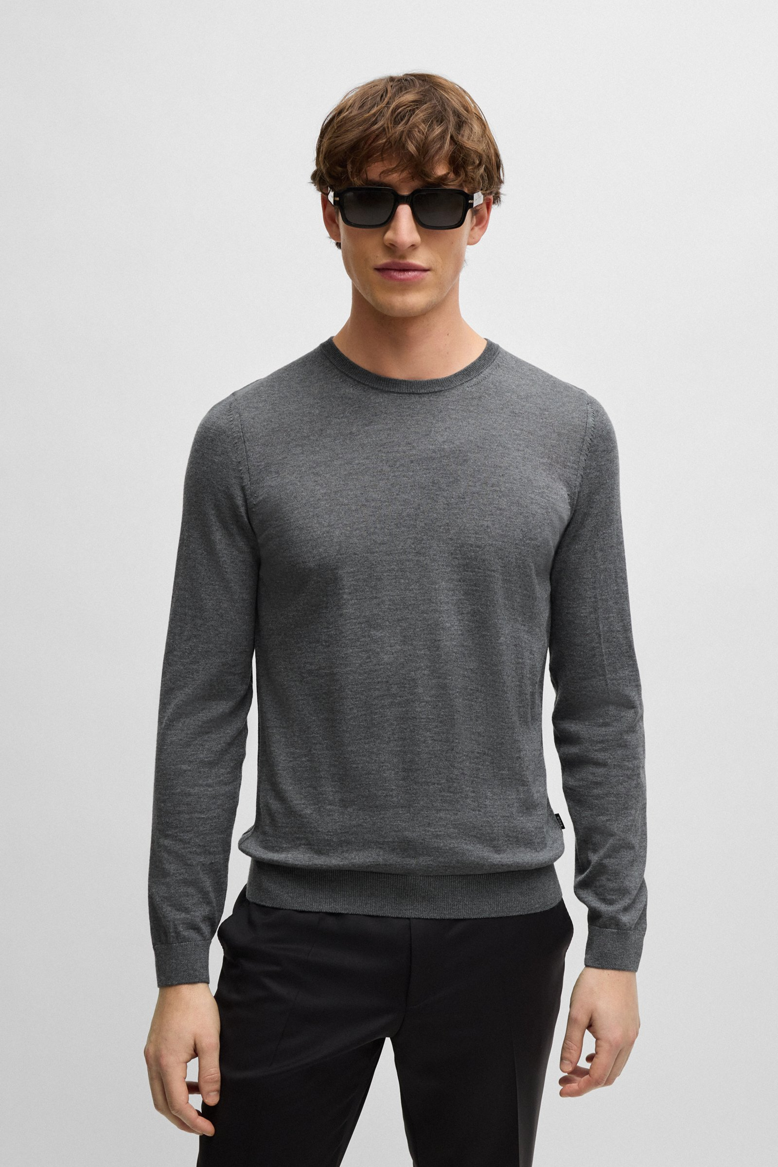 Maglia girocollo in merinos 50468239 10241501 01 032 BOSS Medium grey 