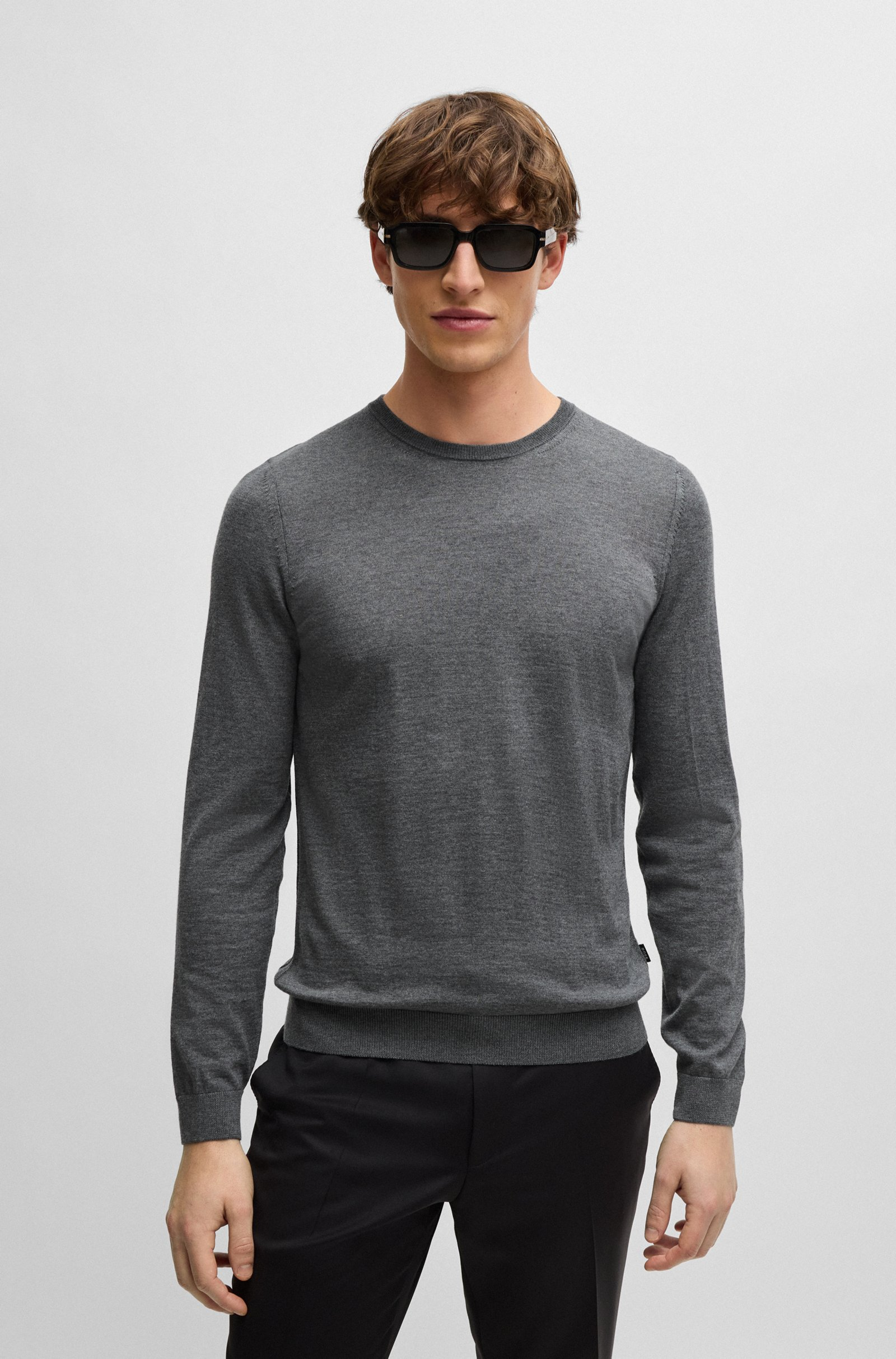 Maglia girocollo in merinos 50468239 10241501 01 032 BOSS Medium grey 