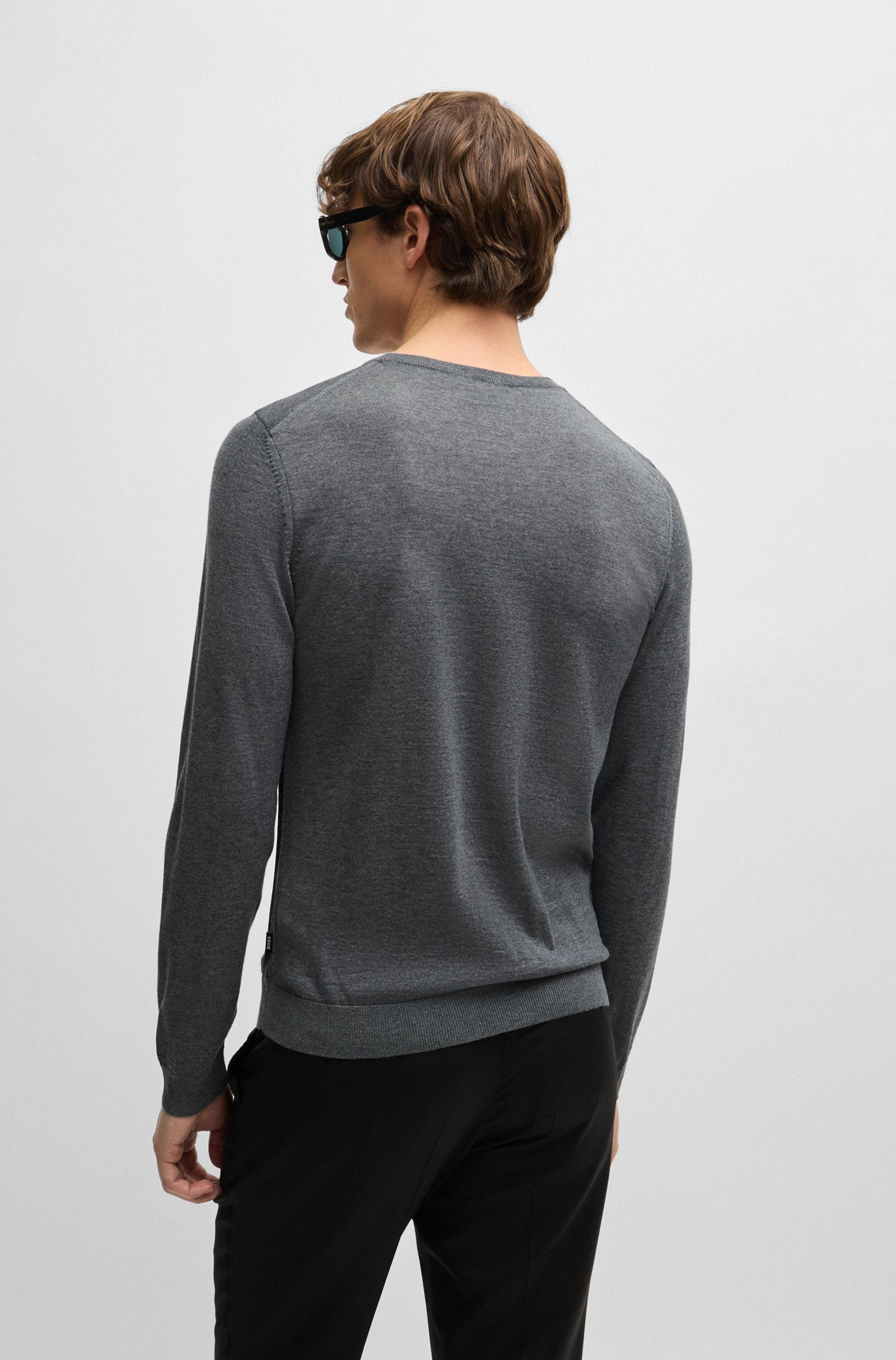 Maglia girocollo in merinos 50468239 10241501 01 032 BOSS Medium grey 