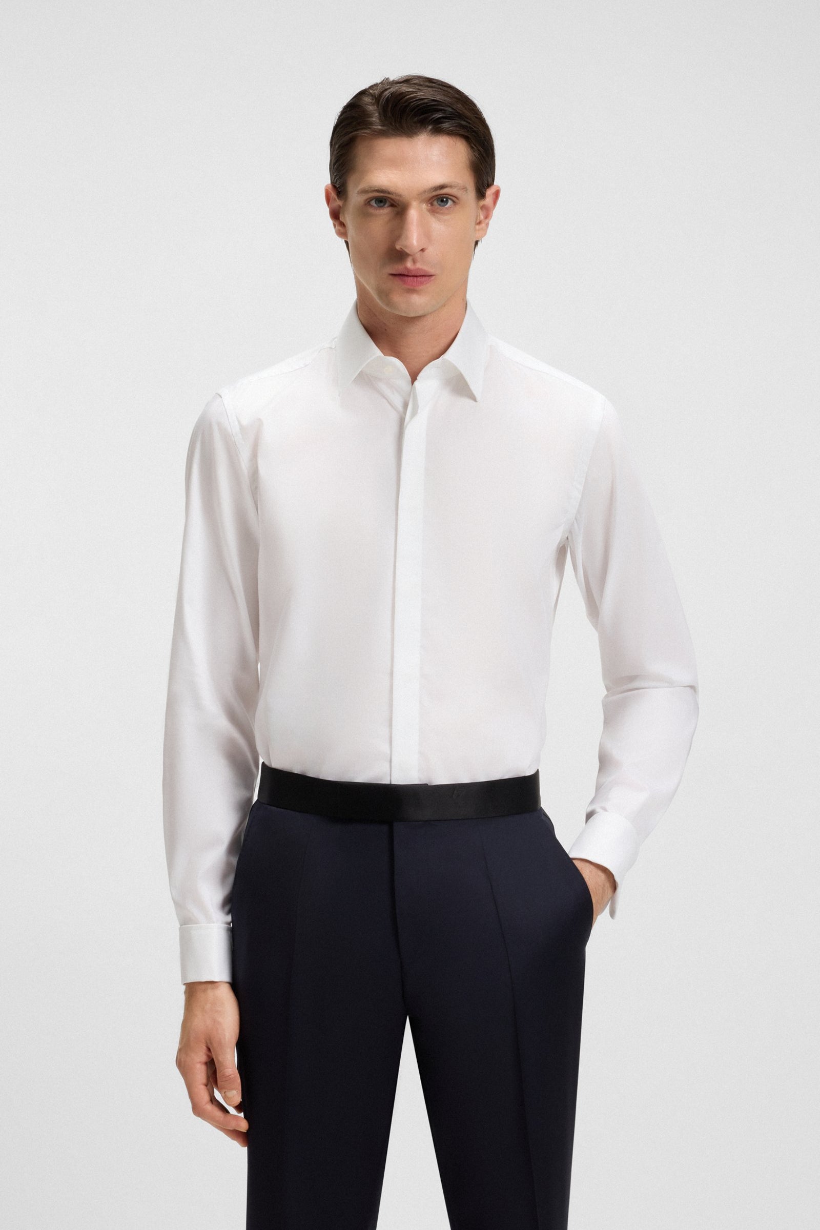 Camicia slim fit con polso da gemello 50480093 10245425 01 100 BOSS White 