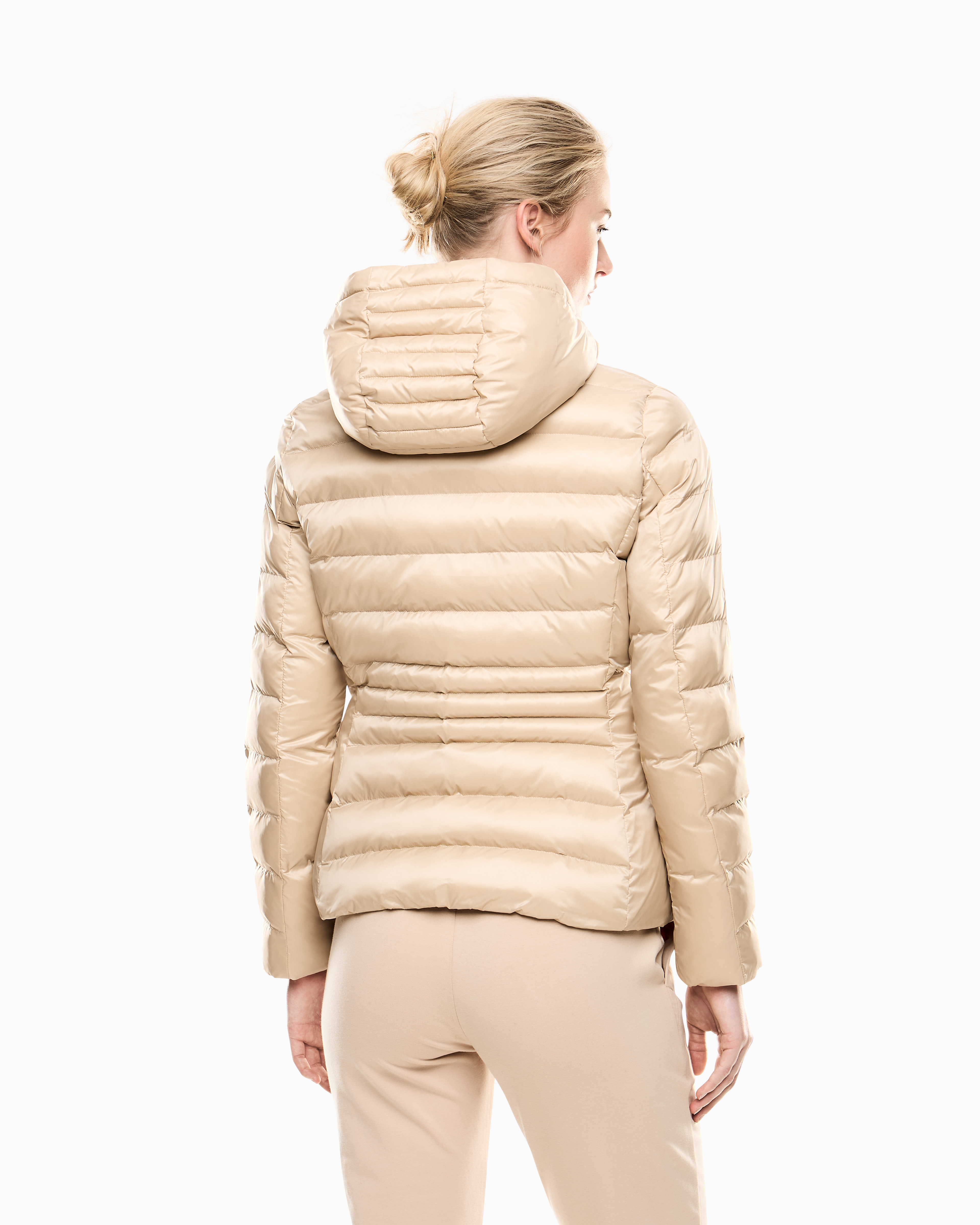 Piumino con cappuccio 7W000684 AF12475 U1046 EA7 Beige 