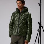 Piumino con cappuccio PEU5581 01181950 669 PEUTEREY Green 