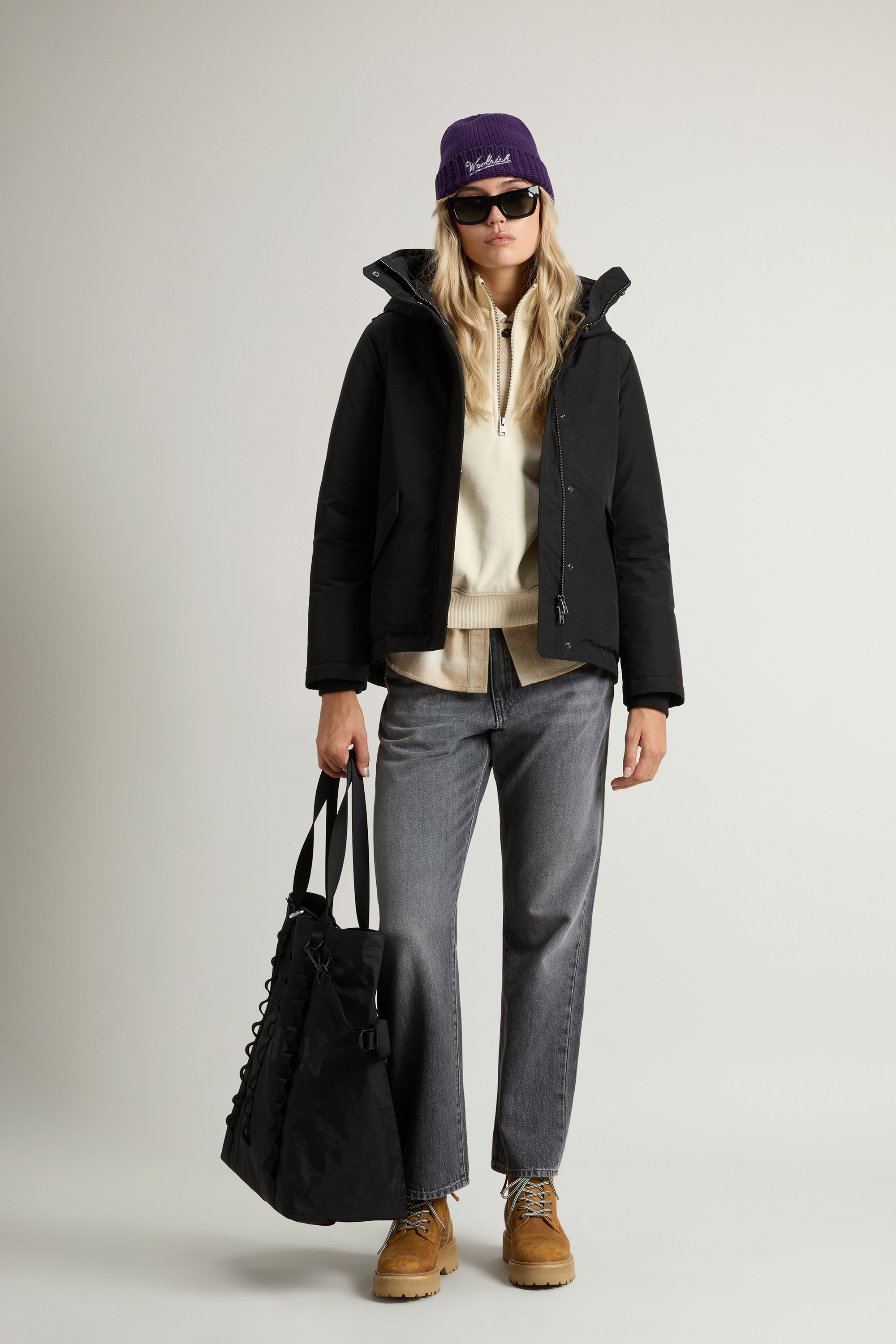 Giacca imbottita in con cappuccio CFWWOU2075FRUT0001 BLK WOOLRICH Black 