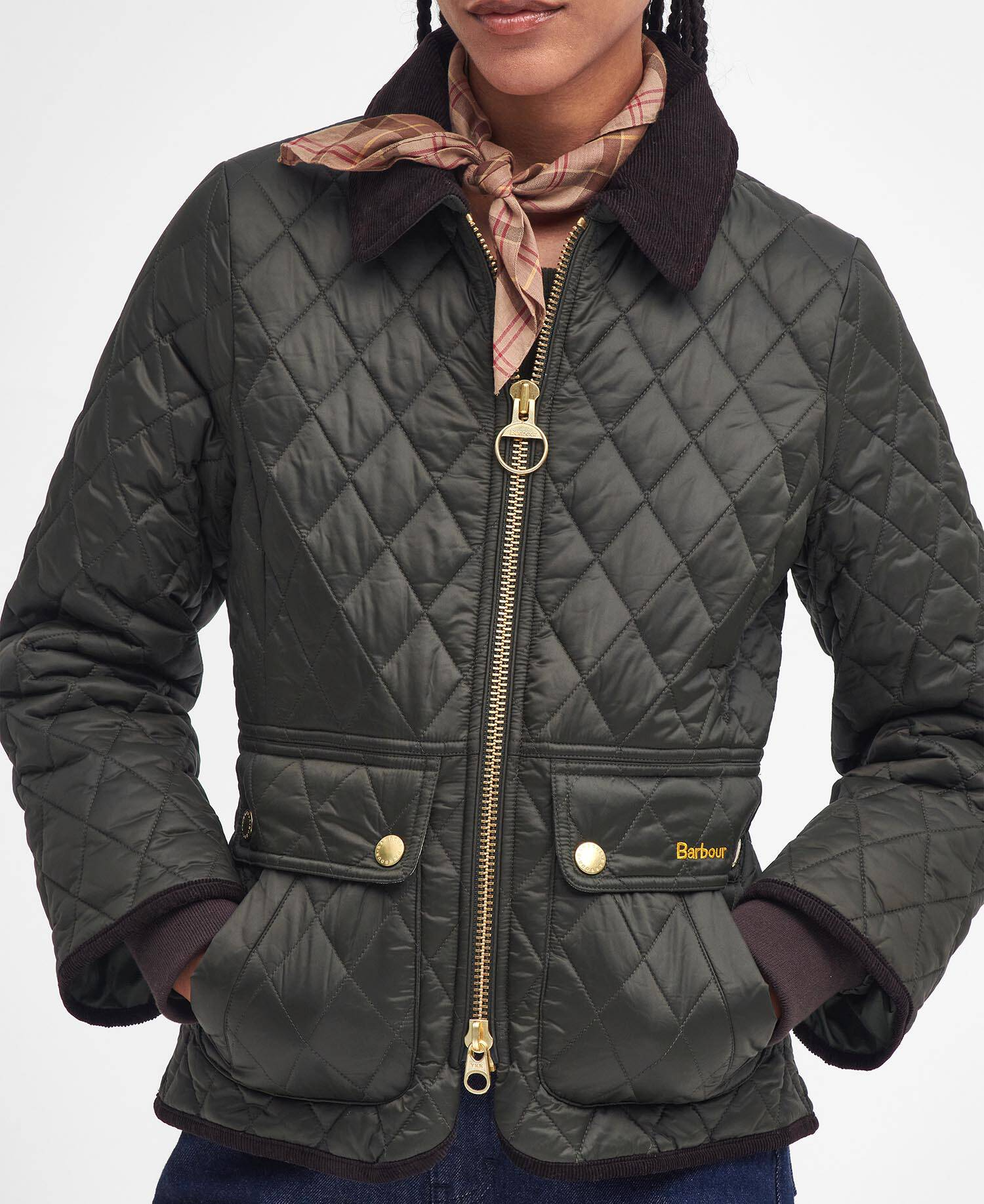 Giacca trapuntata Beadnell dalla vestibilità aderente LQU1765 LQU SG71 BARBOUR Sage/ancient 