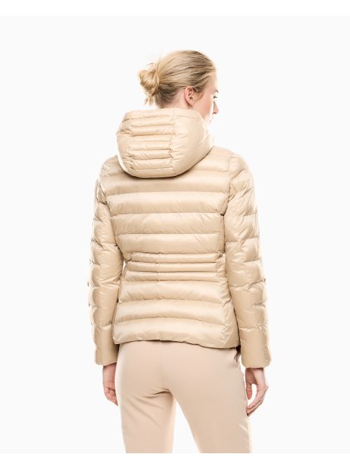 Piumino con cappuccio 7W000684 AF12475 U1046 EA7 Beige 