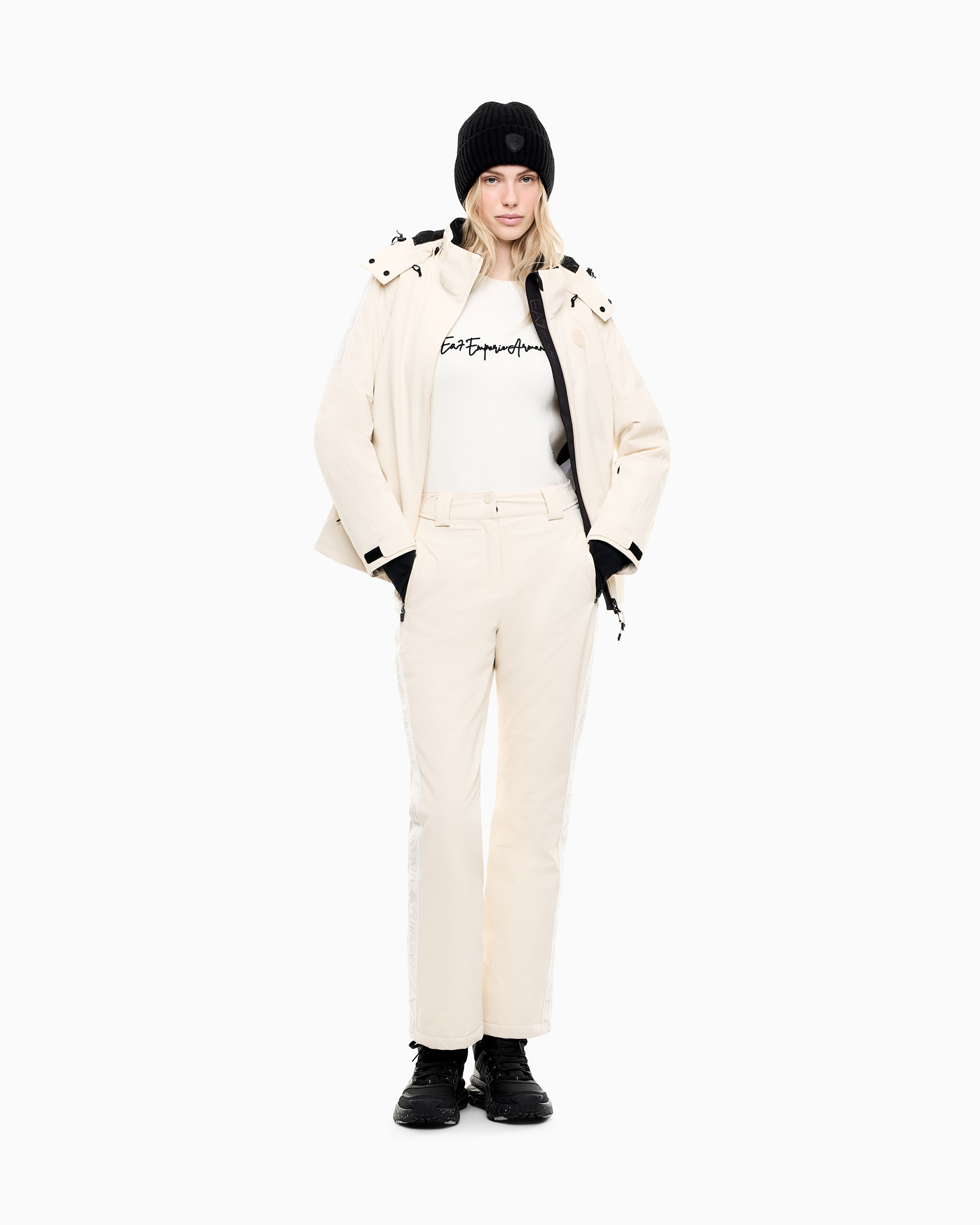Pullover dalla vestibilità regolare in misto lana vergine 7W001546 AF26684 U0003 EA7 White 