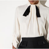 Blusa in georgette con cravattino CA17866E2 E84 ELISABETTA FRANCHI Burro/nero 