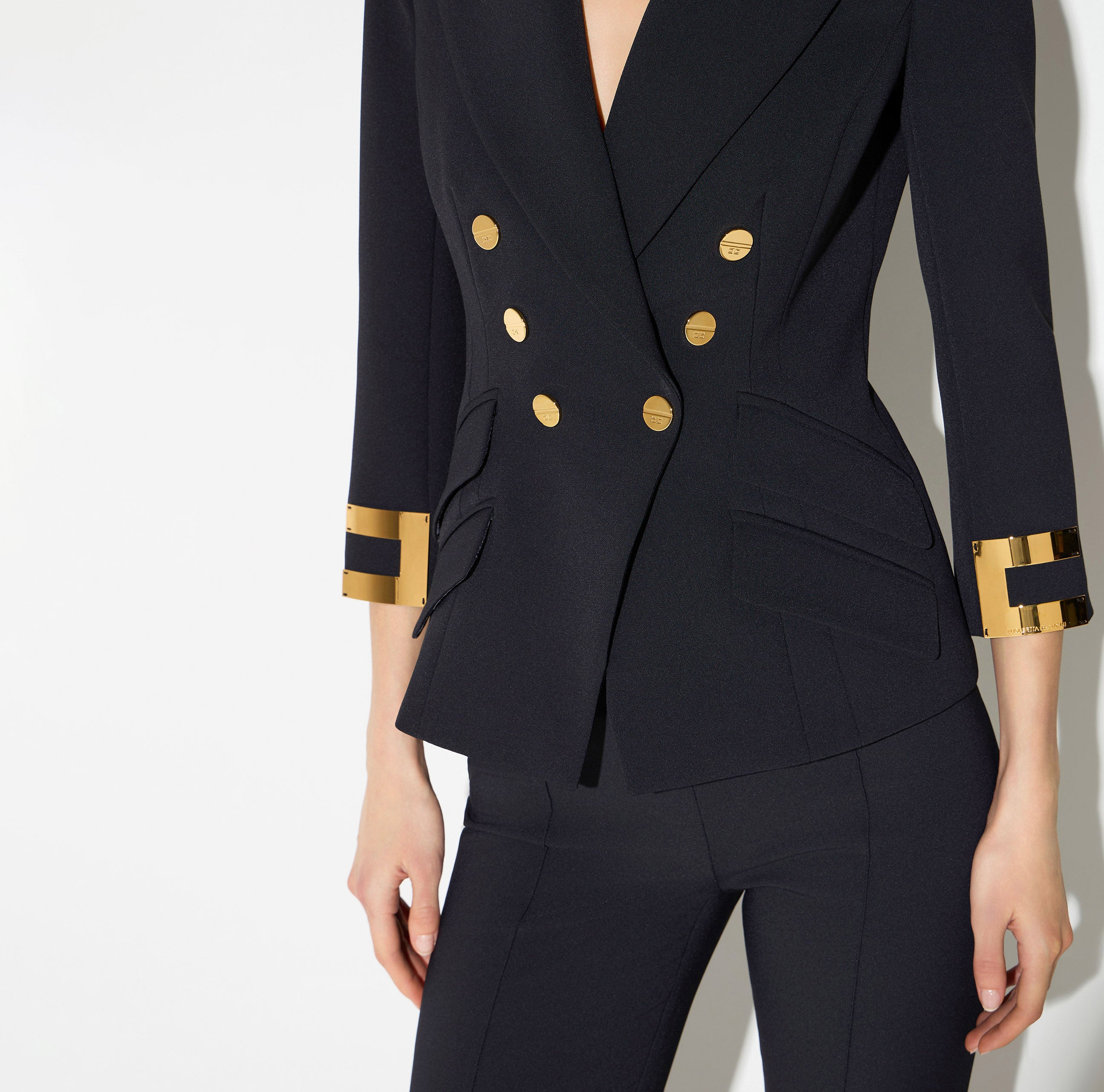 Giacca in doppio crêpe stretch con logo gioiello GI26866E2 110 ELISABETTA FRANCHI Nero 