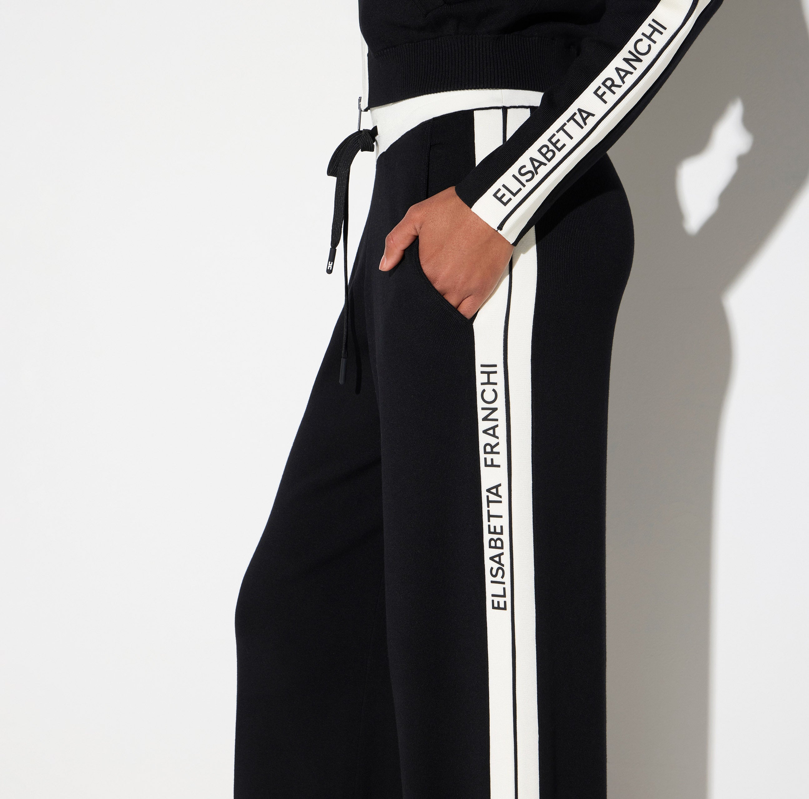 Pantaloni in maglia con logo KP75S66E2 685 ELISABETTA FRANCHI Nero/burro 