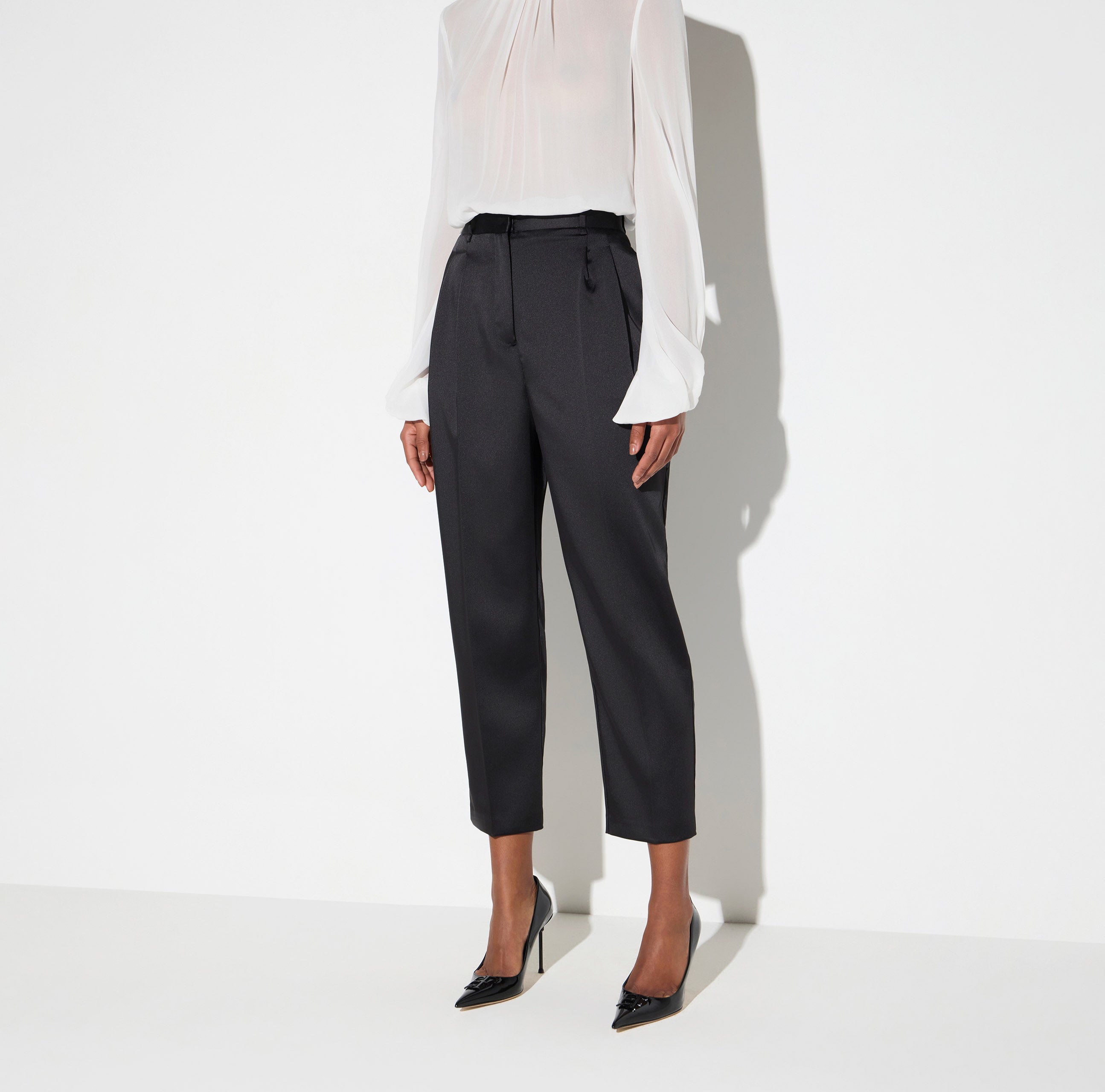Pantaloni in raso stretch PA20366E2 110 ELISABETTA FRANCHI Nero 