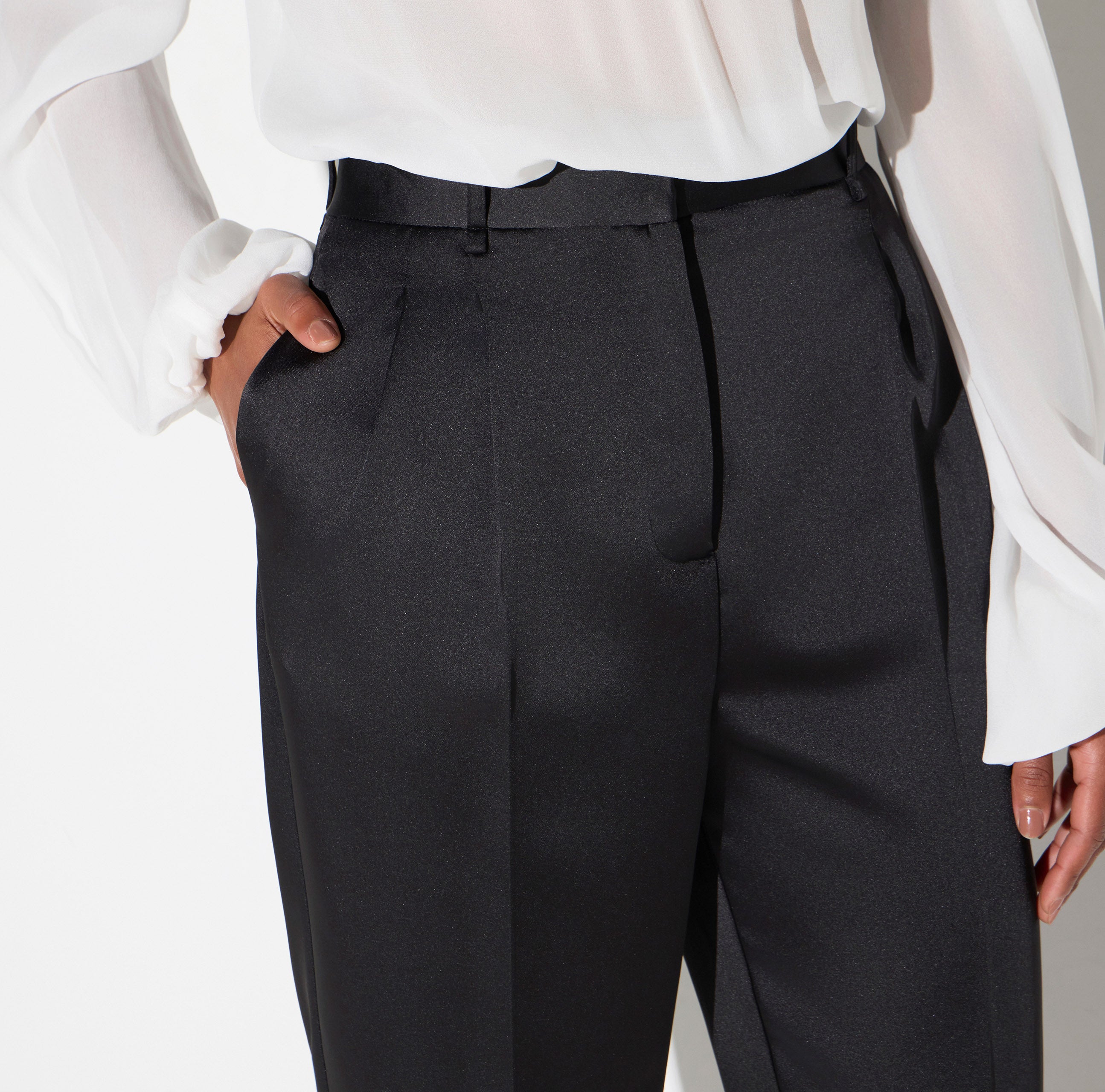 Pantaloni in raso stretch PA20366E2 110 ELISABETTA FRANCHI Nero 