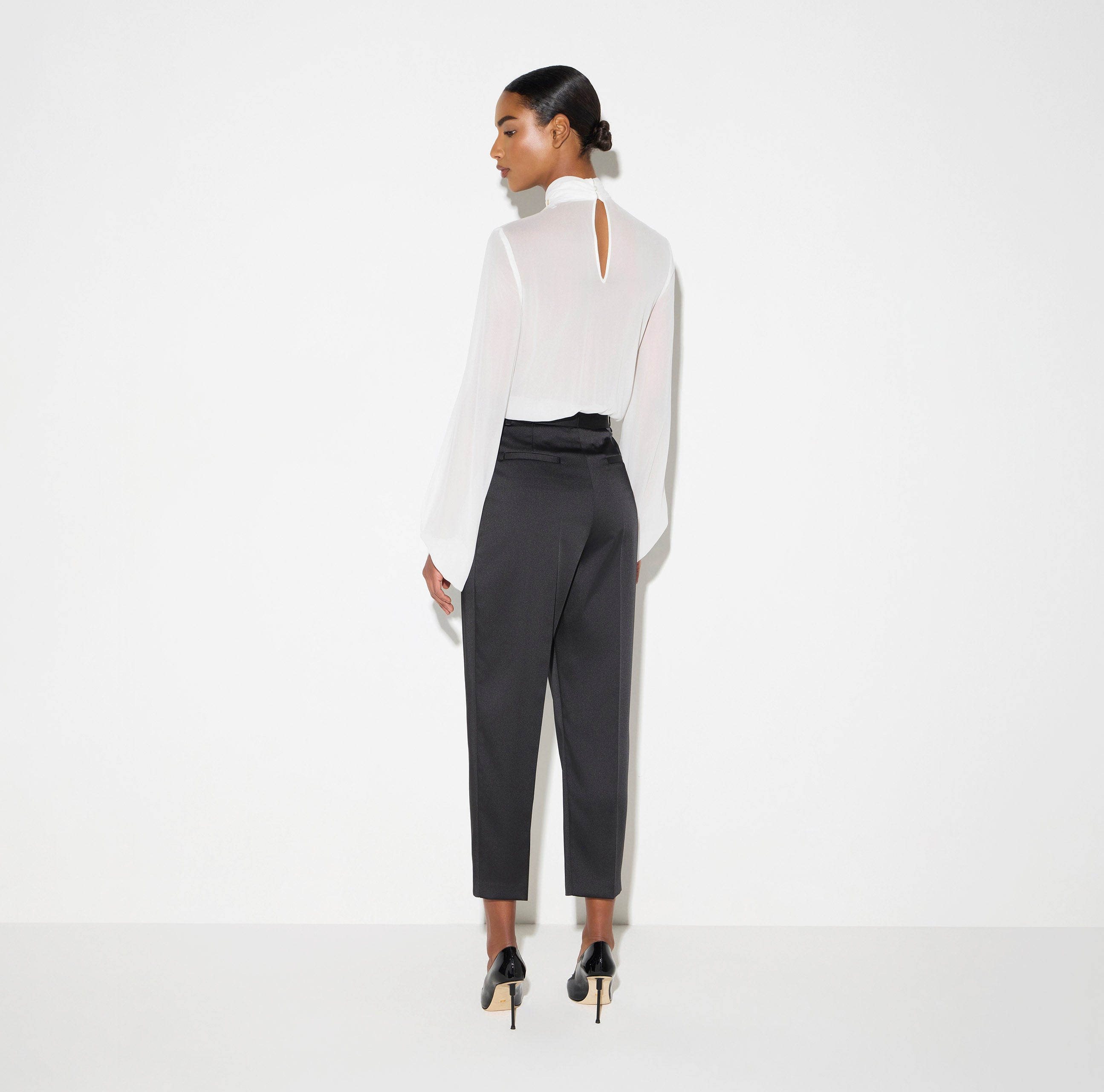 Pantaloni in raso stretch PA20366E2 110 ELISABETTA FRANCHI Nero 