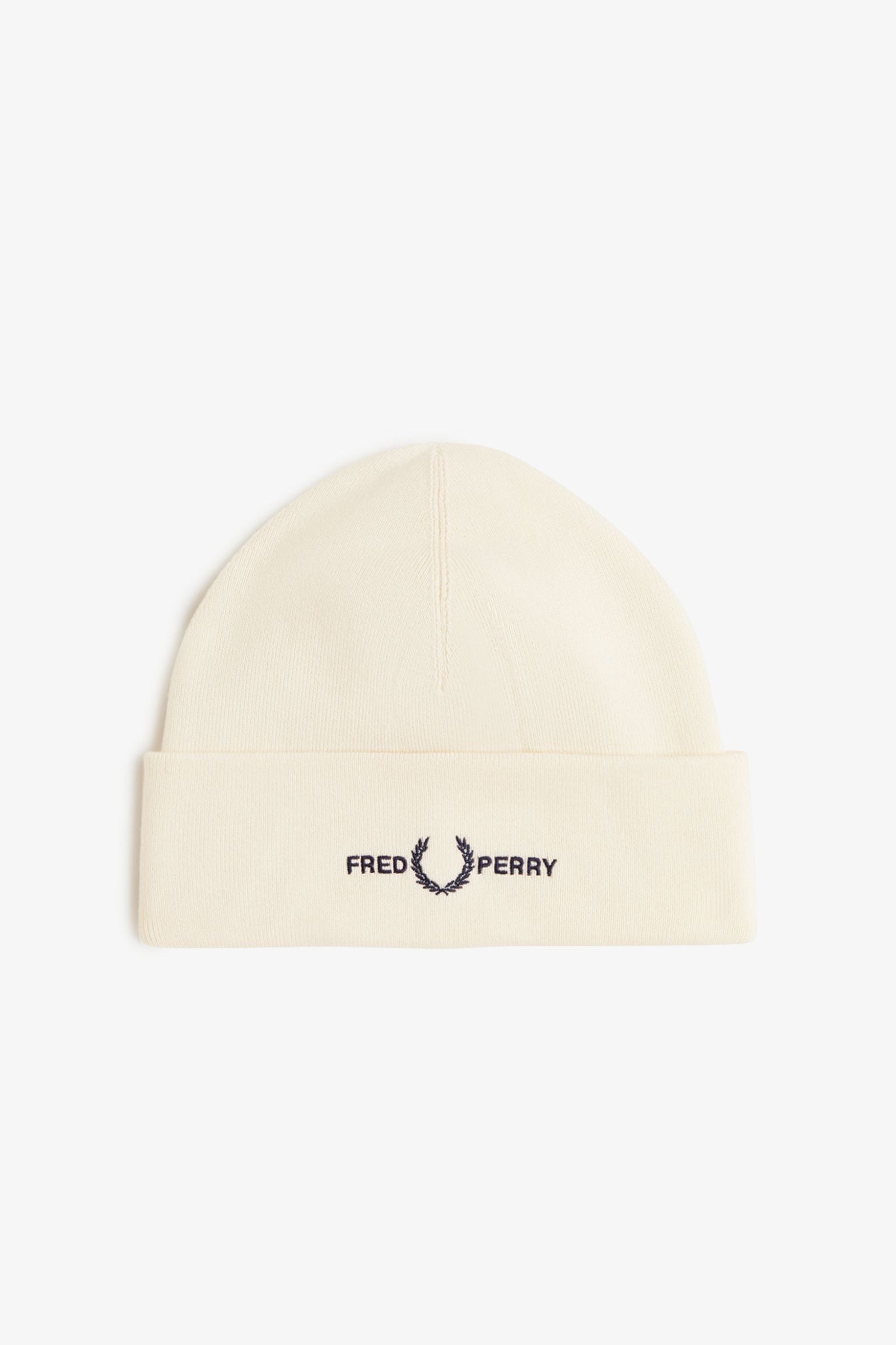 Berretto con grafica C3300 08D FRED PERRY Ecru/dk airforce 