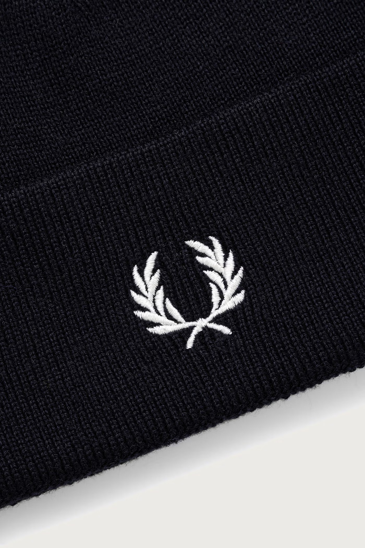 Cappello in lana logato C3316 T05 FRED PERRY Navy/snow white 