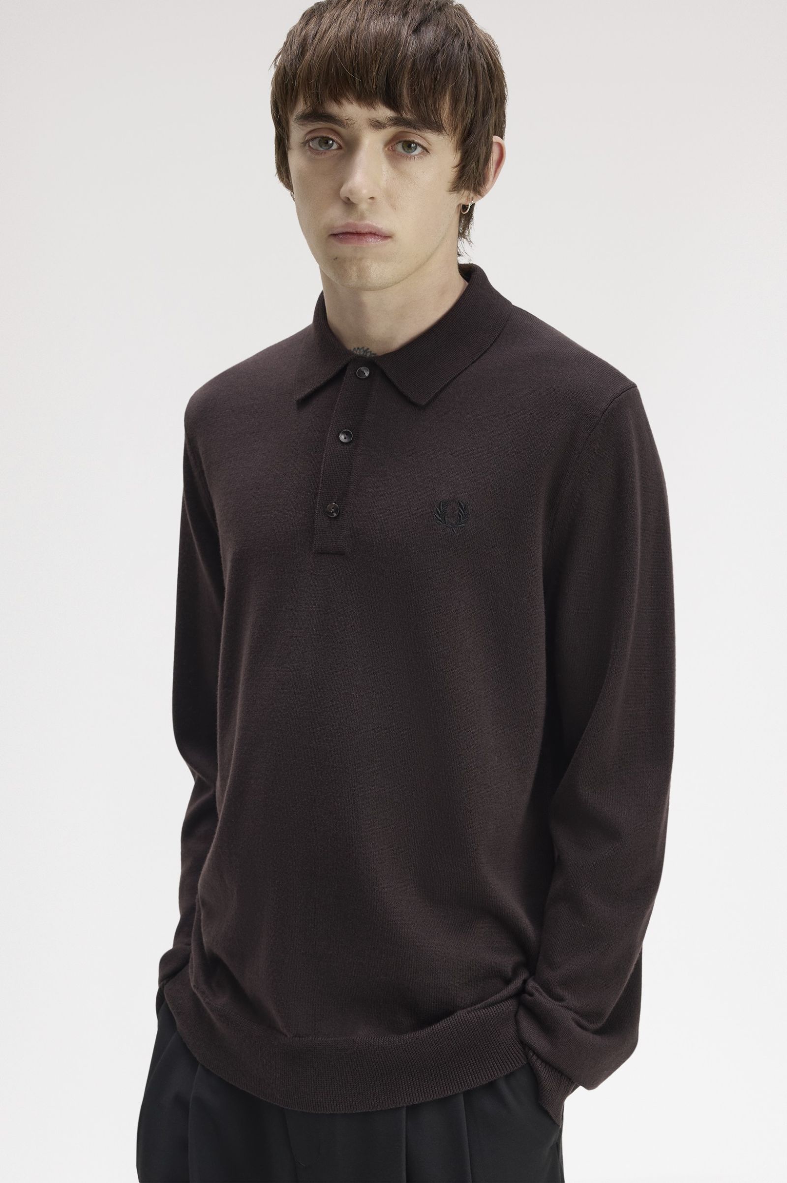 Polo in maglia a maniche lunghe K4535 33C FRED PERRY Rich brown 