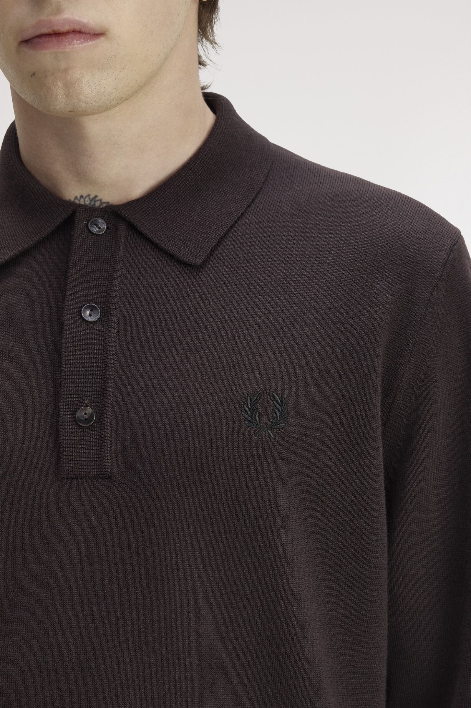 Polo in maglia a maniche lunghe K4535 33C FRED PERRY Rich brown 