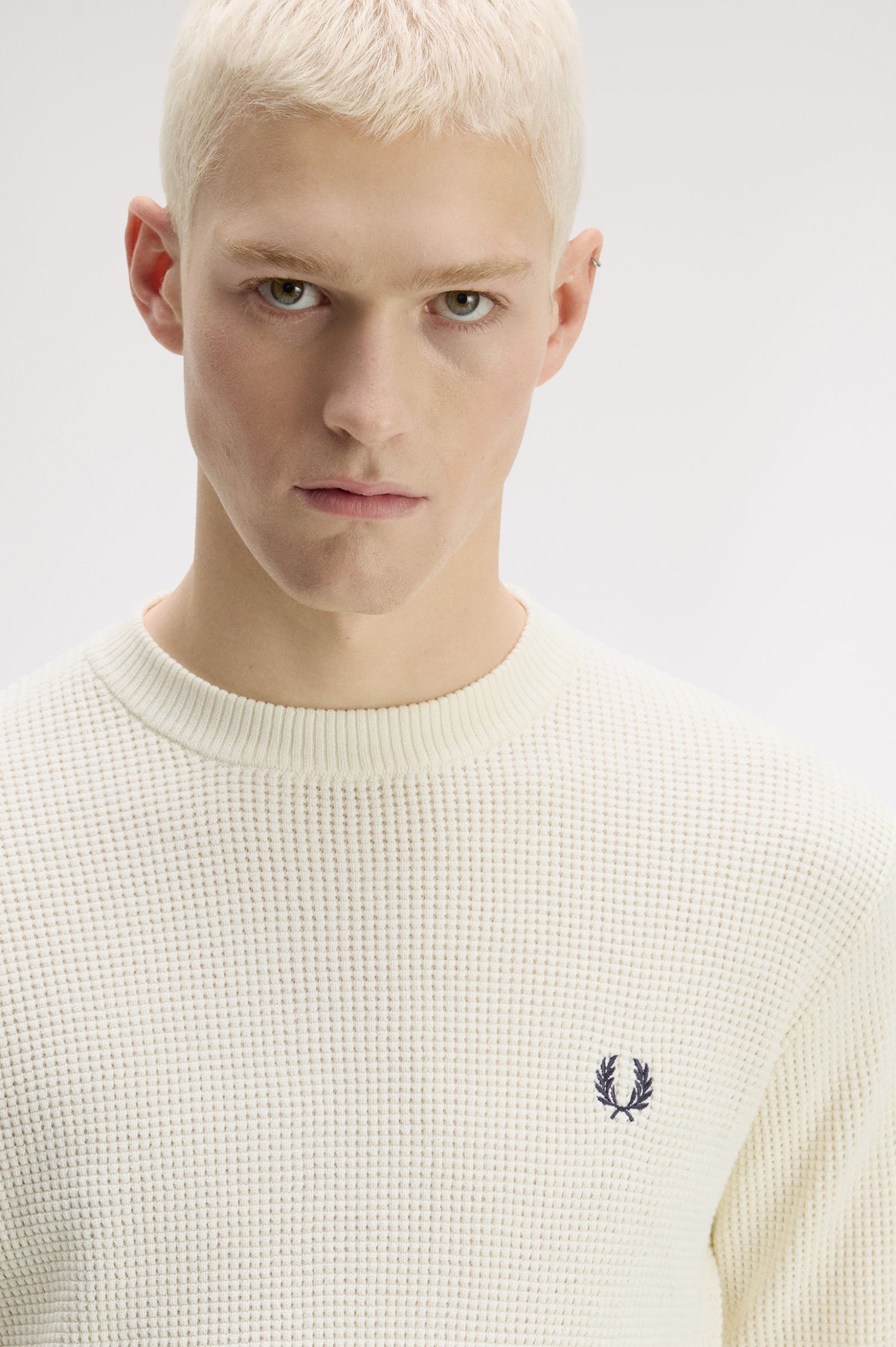 Maglione con lavorazione goffrata K6507 170 FRED PERRY Ecru 