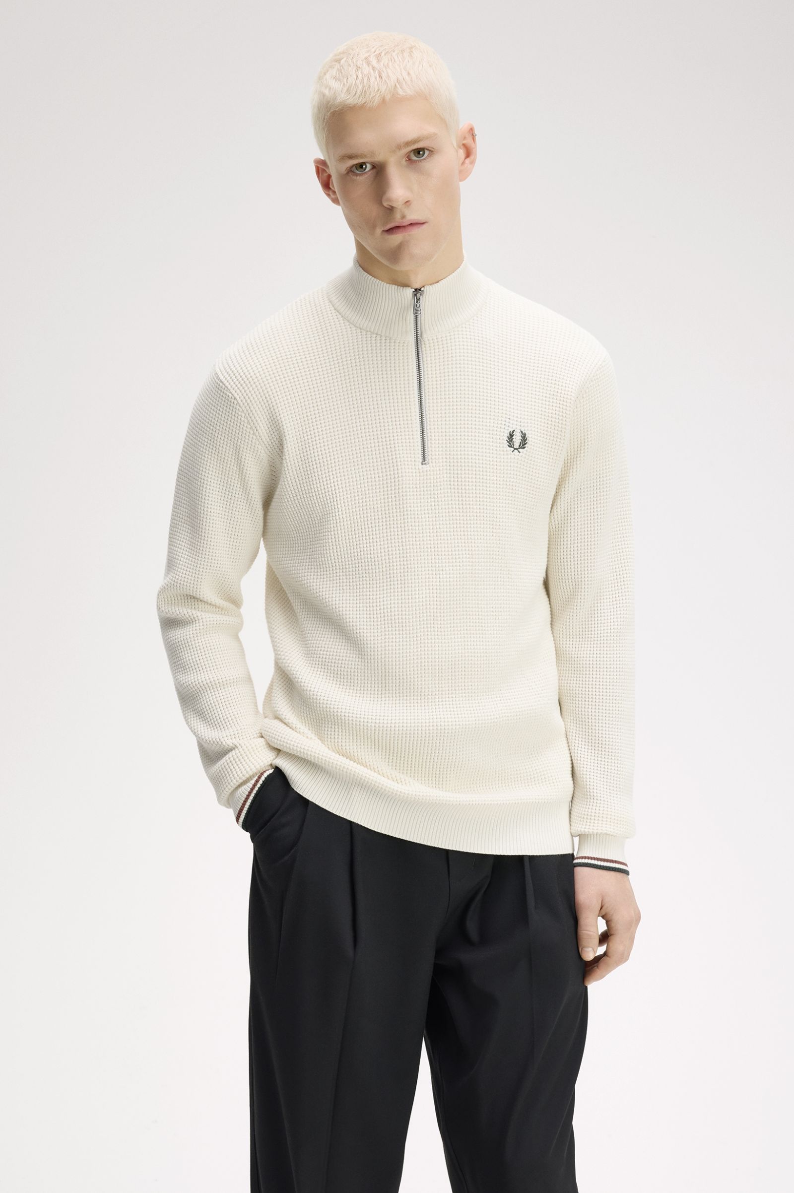 Maglione a mezza zip con lavorazione goffrata K8557 170 FRED PERRY Ecru 