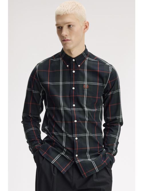 Camicia in popeline con motivo tartan M3456 Q20 FRED PERRY Night green 