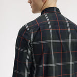 Camicia in popeline con motivo tartan M3456 Q20 FRED PERRY Night green 