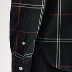 Camicia in popeline con motivo tartan M3456 Q20 FRED PERRY Night green 