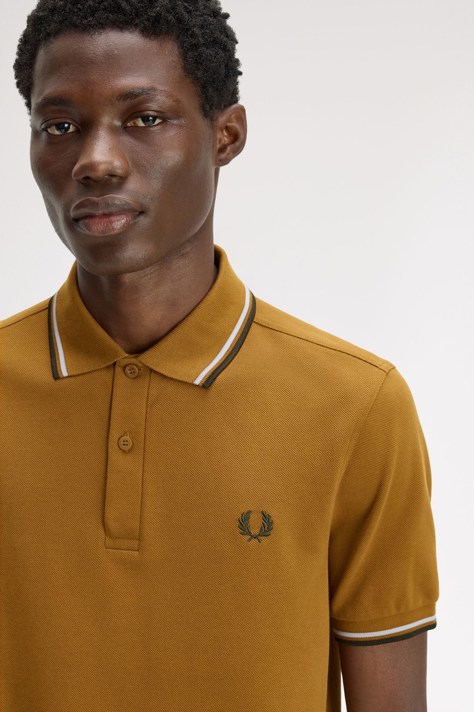 Polo manica corta M3600 80C FRED PERRY Dkca/dskbl/ngtgr 