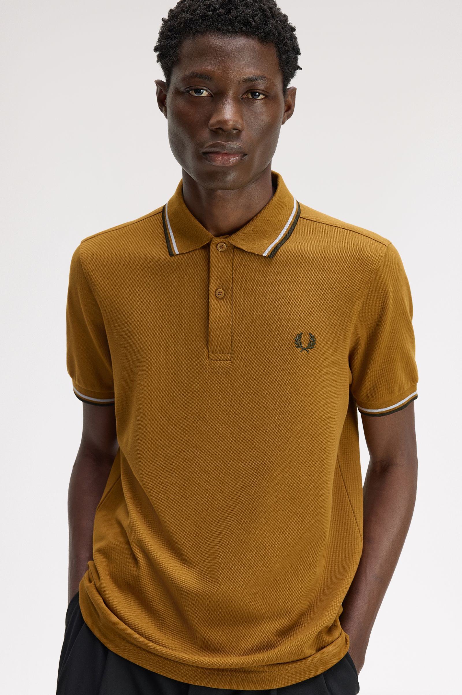 Polo manica corta M3600 80C FRED PERRY Dkca/dskbl/ngtgr 