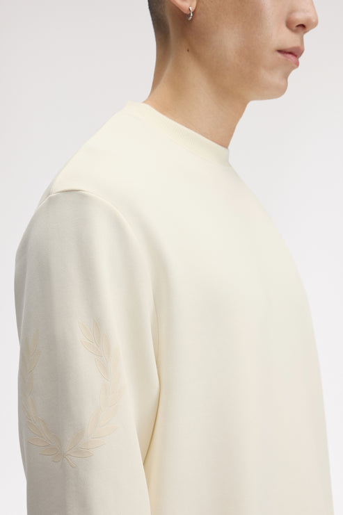 Felpa girocollo con logo ricamato M3622 560 FRED PERRY Ecru 