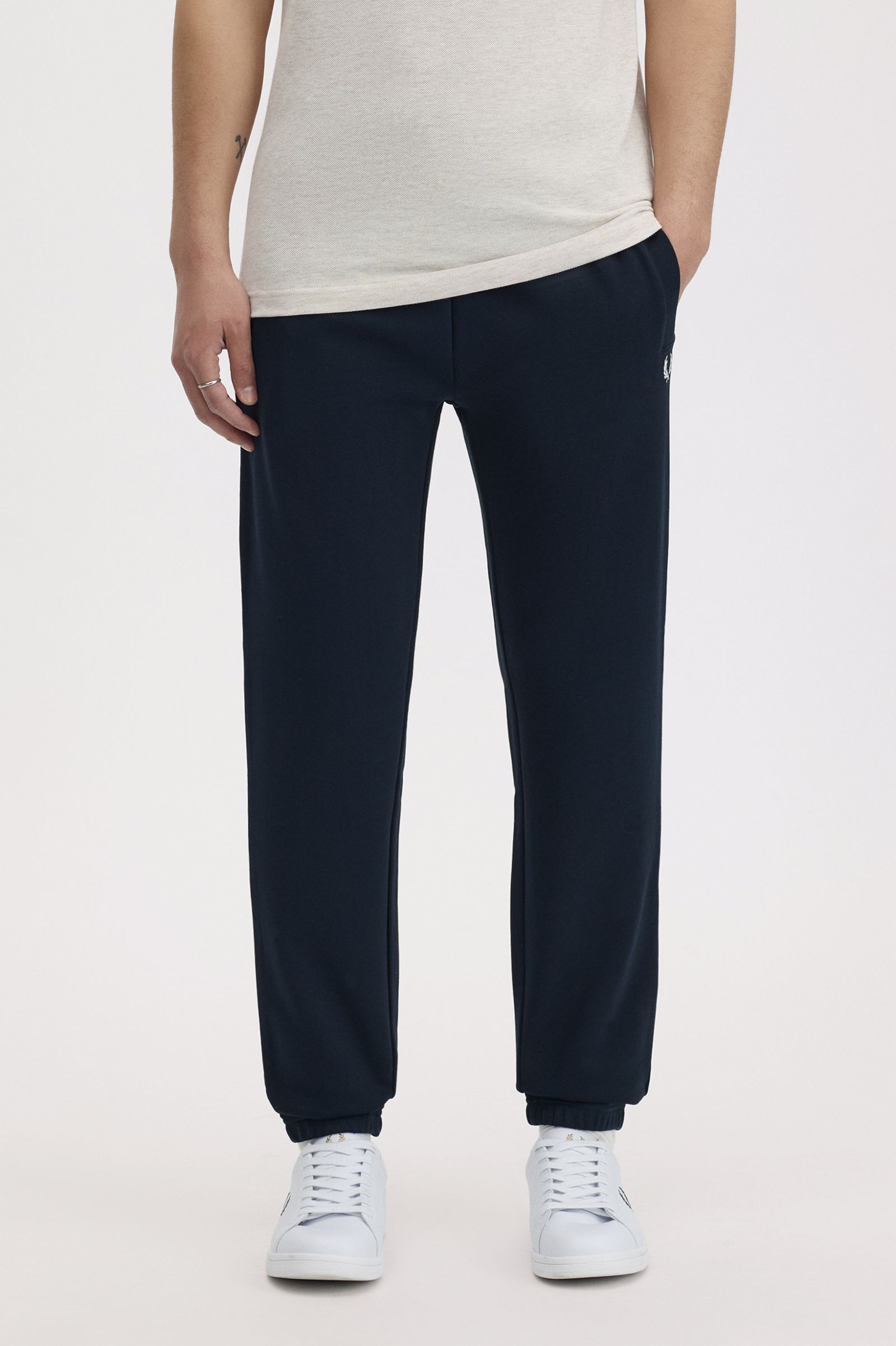 Pantaloni in felpa T5505 608 FRED PERRY Navy 