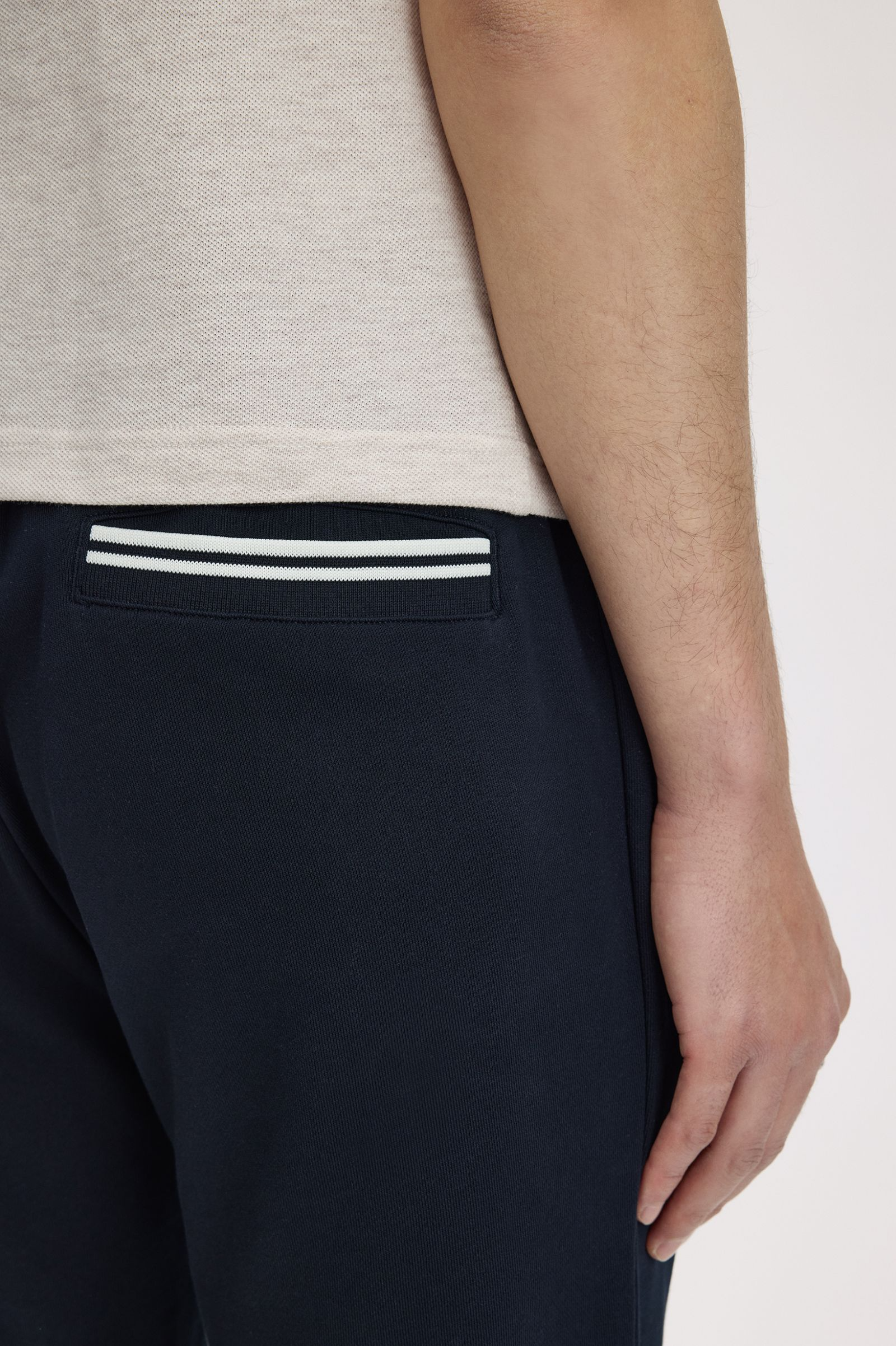 Pantaloni in felpa T5505 608 FRED PERRY Navy 