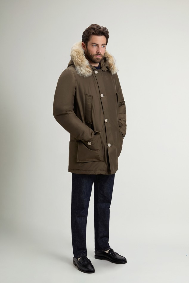Arctic Parka in Ramar Cloth con pelliccia removibile CFWOOU0482MBUT0001 DAG WOOLRICH Dark green 