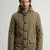 Parka in Mountain Cloth CFWOOU2203MRUT3780 6680 WOOLRICH Dusty olive 
