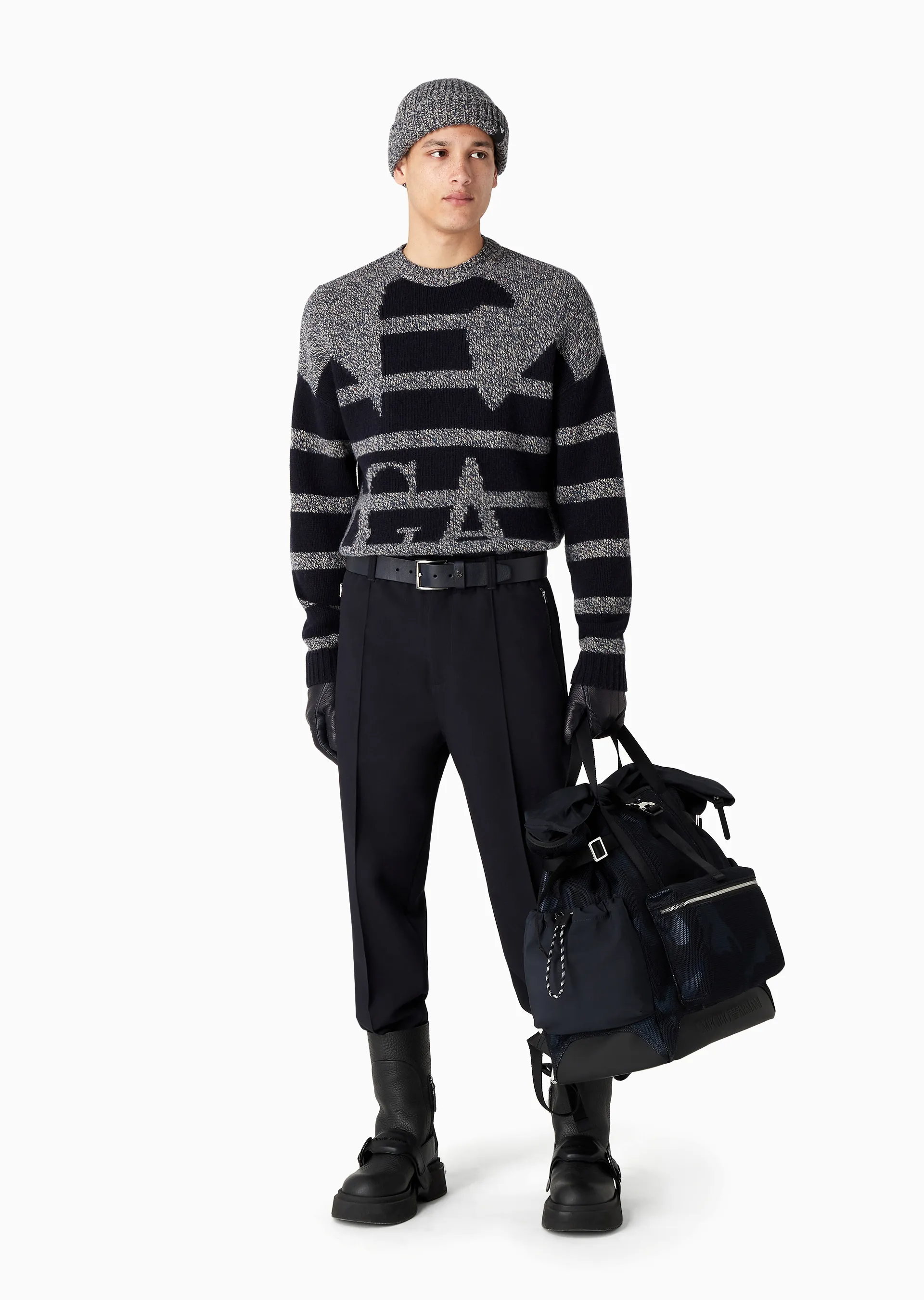 Pantaloni con nervature centrali e fondo elastico in misto viscosa soft 6R1P74 1NFTZ 0920 EMPORIO ARMANI Blu navy 