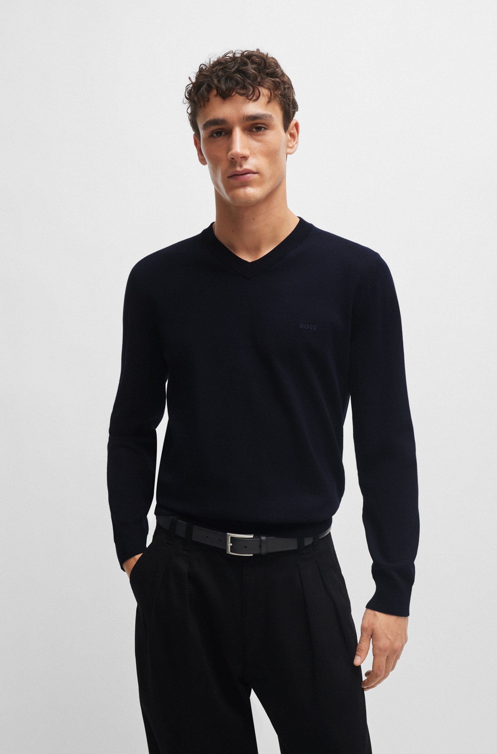 Maglia scollo a V 50506042 10255193 01 404 BOSS Dark blue 