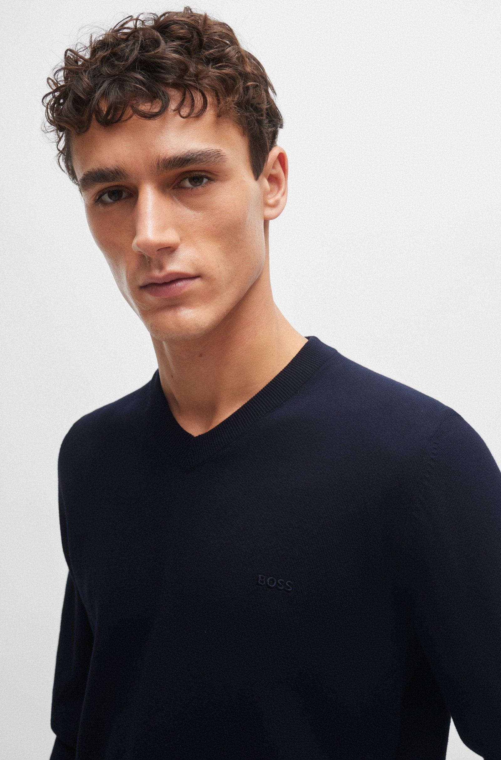 Maglia scollo a V 50506042 10255193 01 404 BOSS Dark blue 