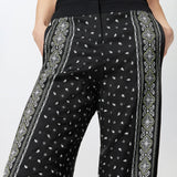 Pantaloni ampi leggeri stampa bandana 104663A2CK Z1T PINKO Nero/lime 