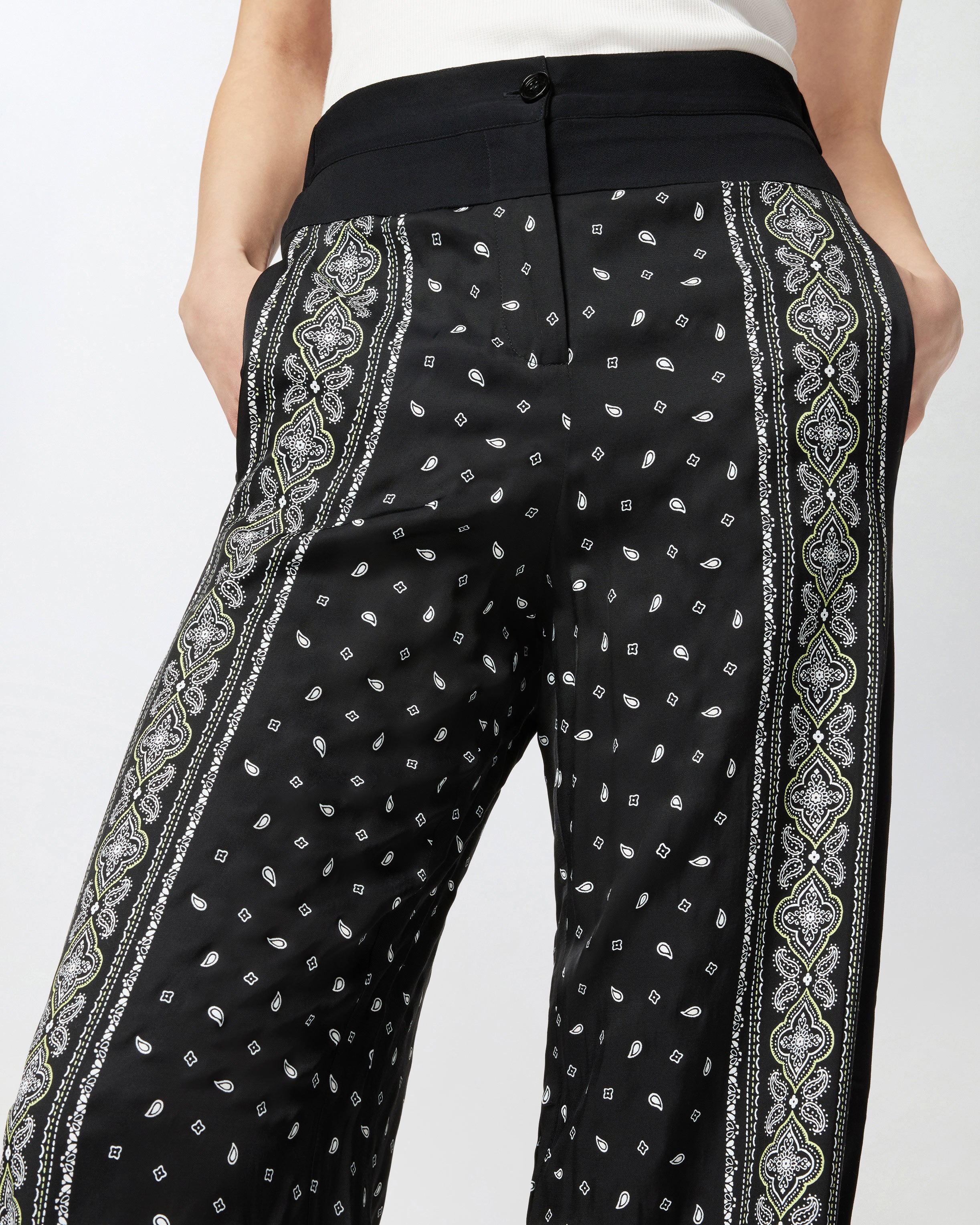 Pantaloni ampi leggeri stampa bandana 104663A2CK Z1T PINKO Nero/lime 