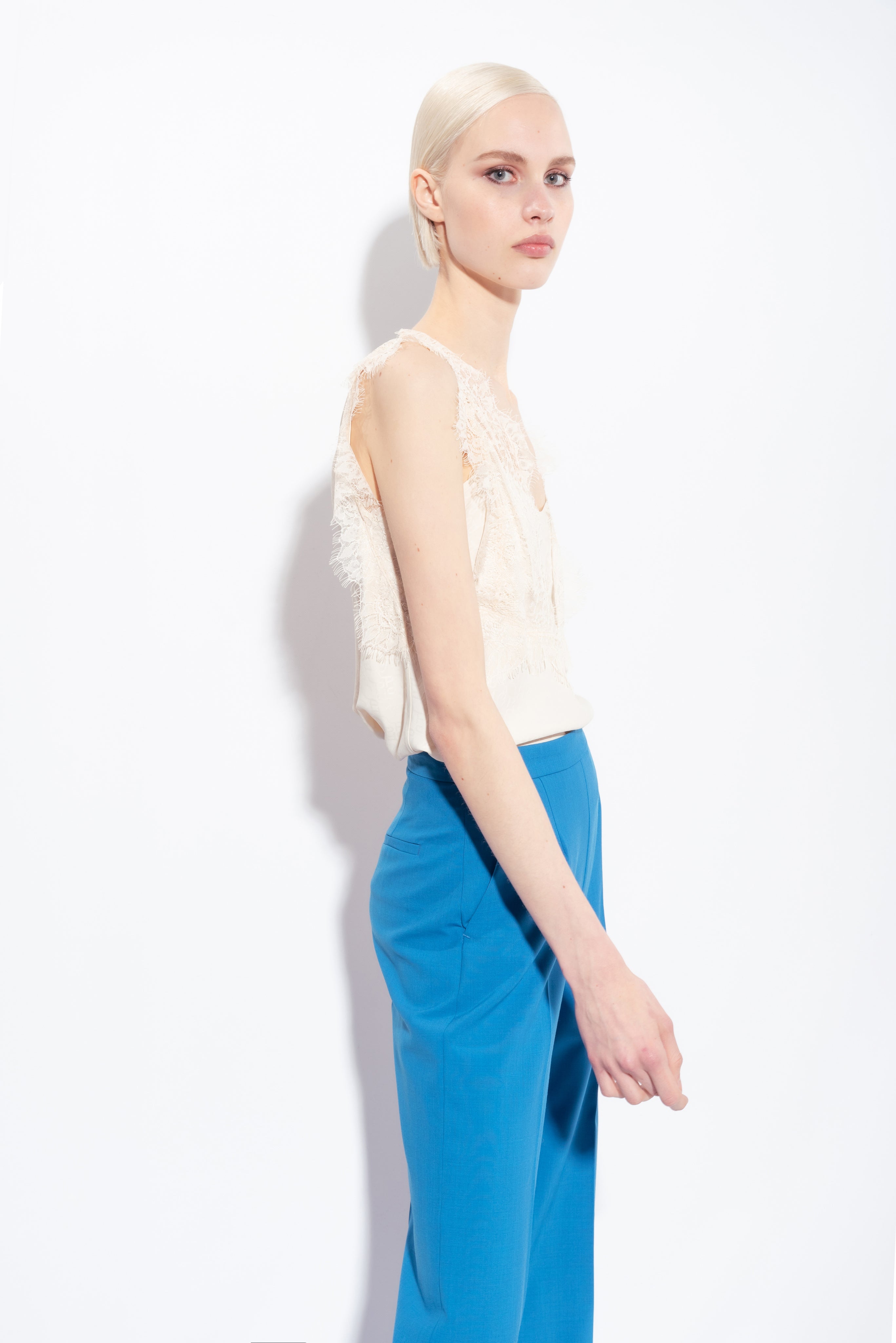 Top jacquard logato con pizzo 100123A01P N96 PINKO White 