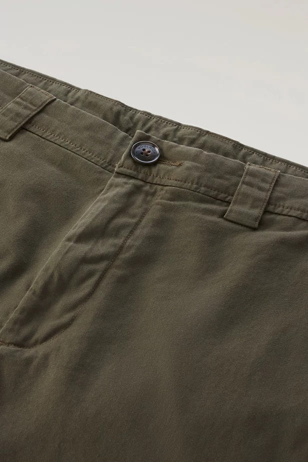 Pantaloni chino in cotone tinto in capo CFWOTR0138MRUT3343 614 WOOLRICH Dark green 