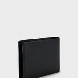 Portafoglio bi-fold in pelle martellata con logo goffrato 50470459 10241555 01 001 BOSS Black 