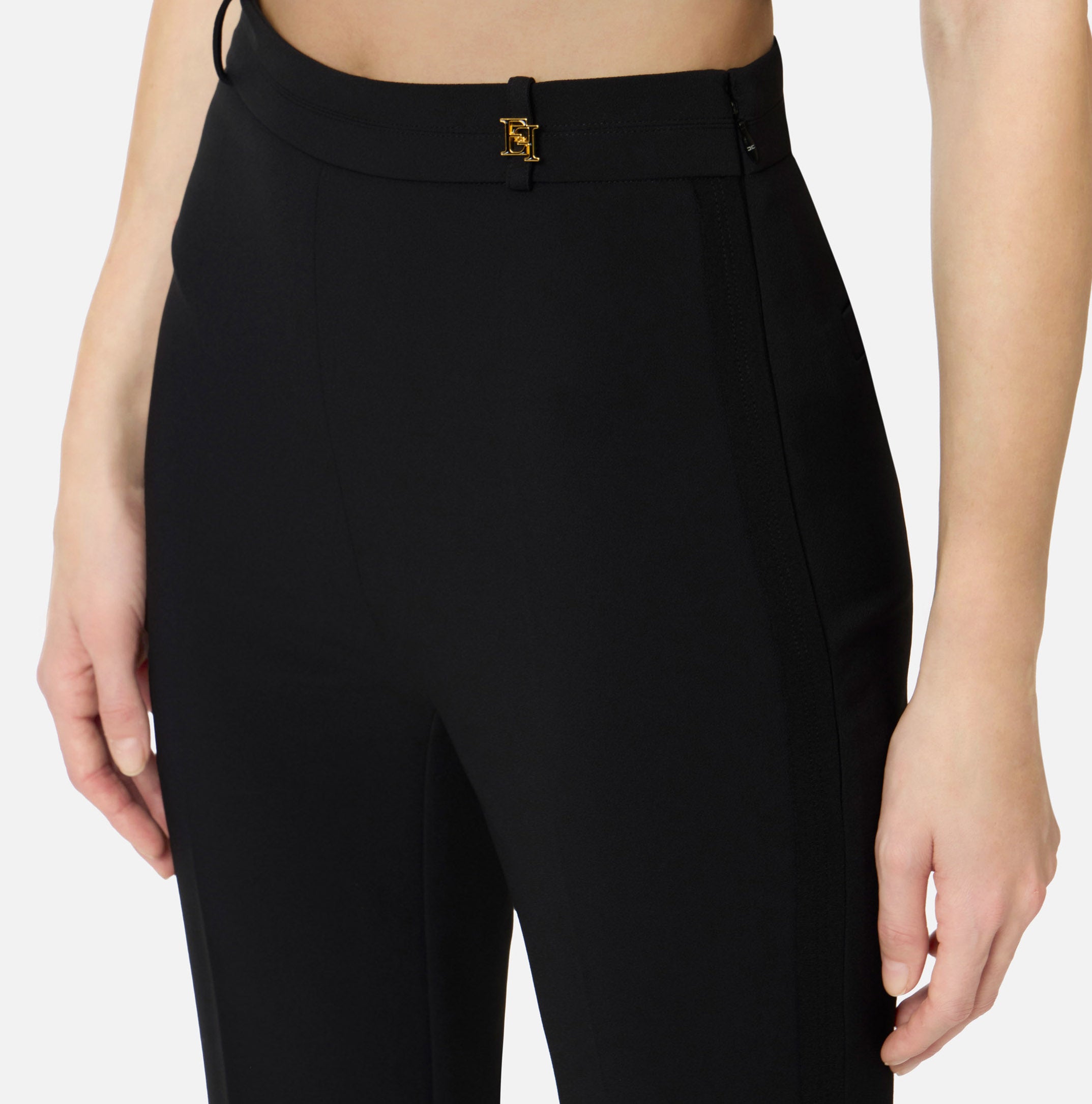 Pantaloni in doppio crêpe stretch con logo charm PA16861E2 110 ELISABETTA FRANCHI Nero 