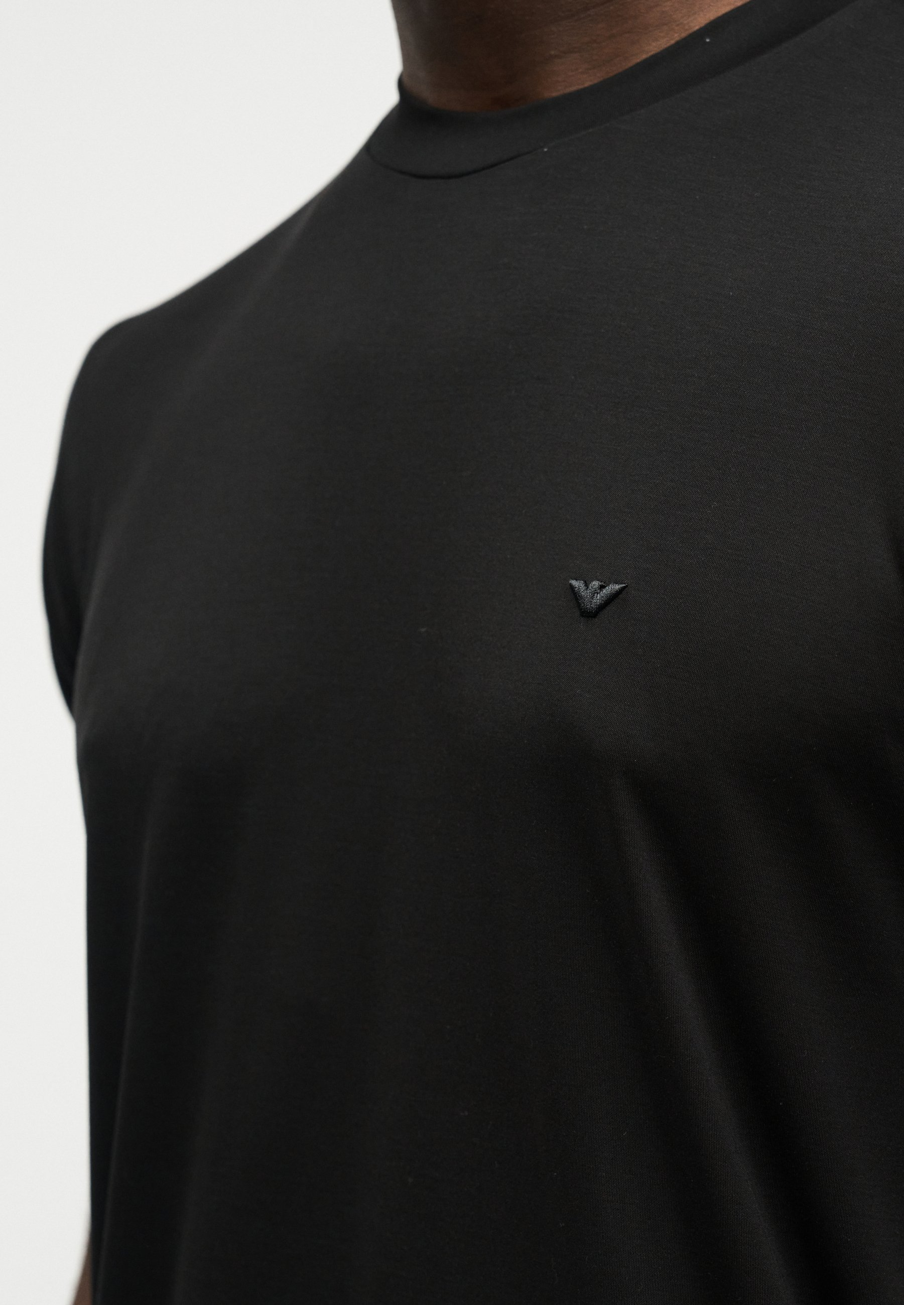 T-Shirt manica corta EM004586 AF13721 UC001 EMPORIO ARMANI Black 