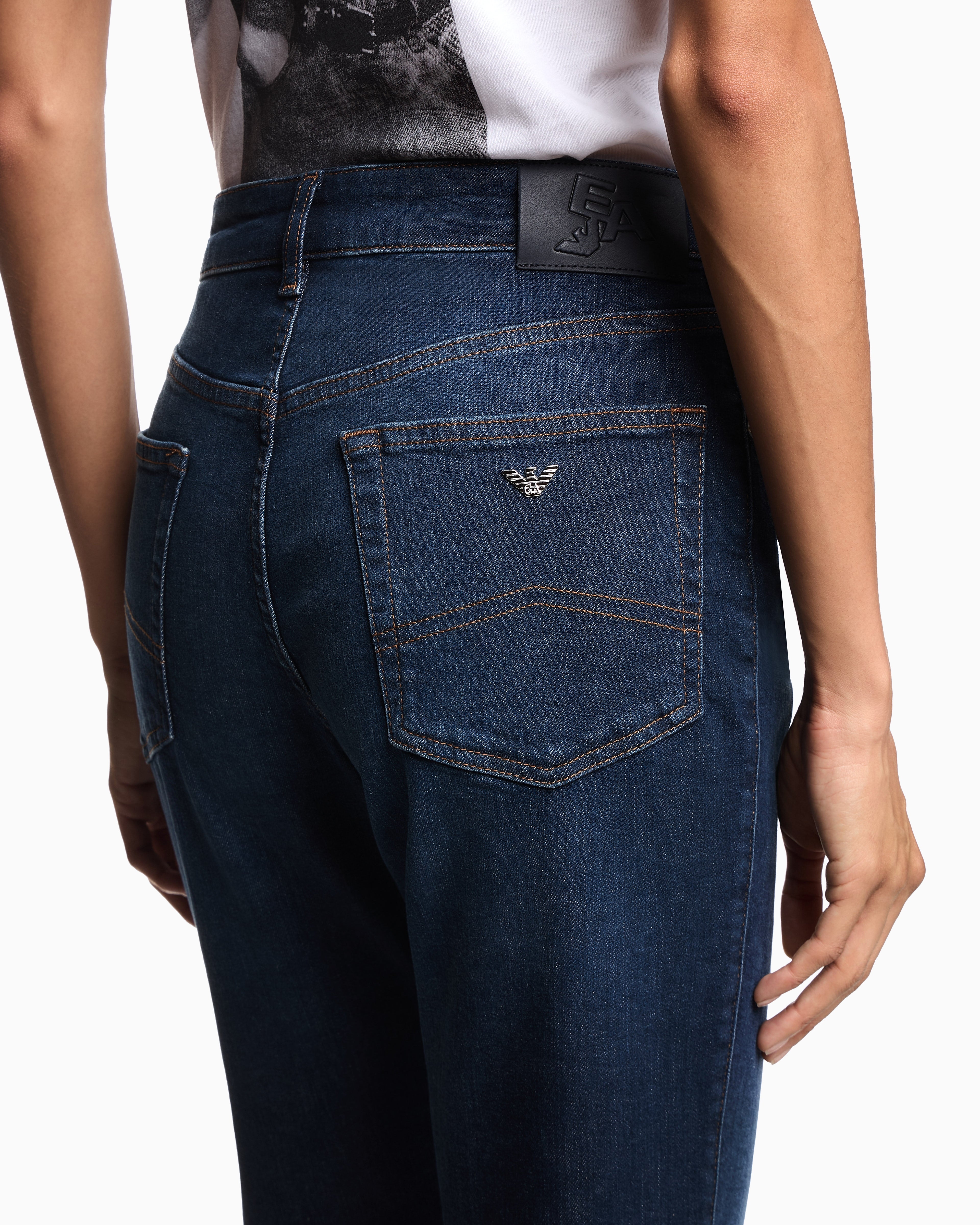 Jeans vita media e gamba dritta in denim used look EW001499 AF17030 MB001 EMPORIO ARMANI Blue denim 