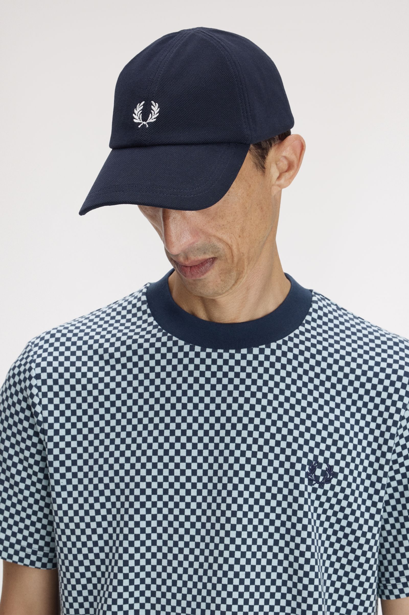 Cappellino classico in piqué HW2295 267 FRED PERRY Navy/snow white 