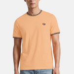 T-shirt con doppia riga M1588 82B FRED PERRY Peach/fhnv/fhnv 