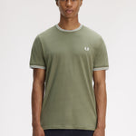 T-shirt con doppia riga M1588 87B FRED PERRY Lwgrn/ecru/dskbl 