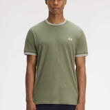 T-shirt con doppia riga M1588 87B FRED PERRY Lwgrn/ecru/dskbl 